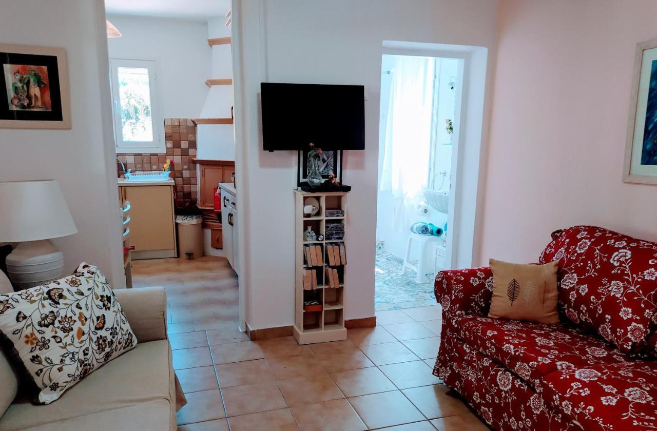 Villa Ireni Waterfont Фискардон Экстерьер фото