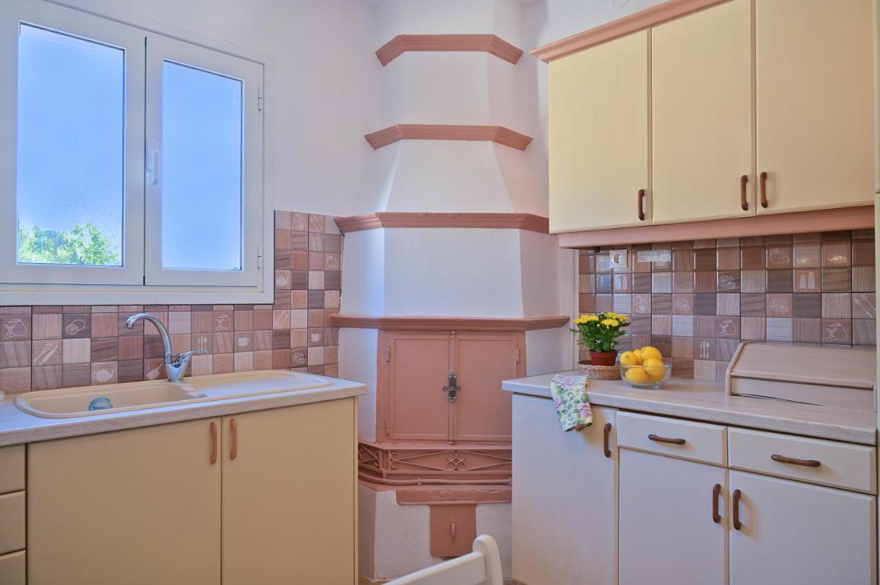 Villa Ireni Waterfont Фискардон Экстерьер фото