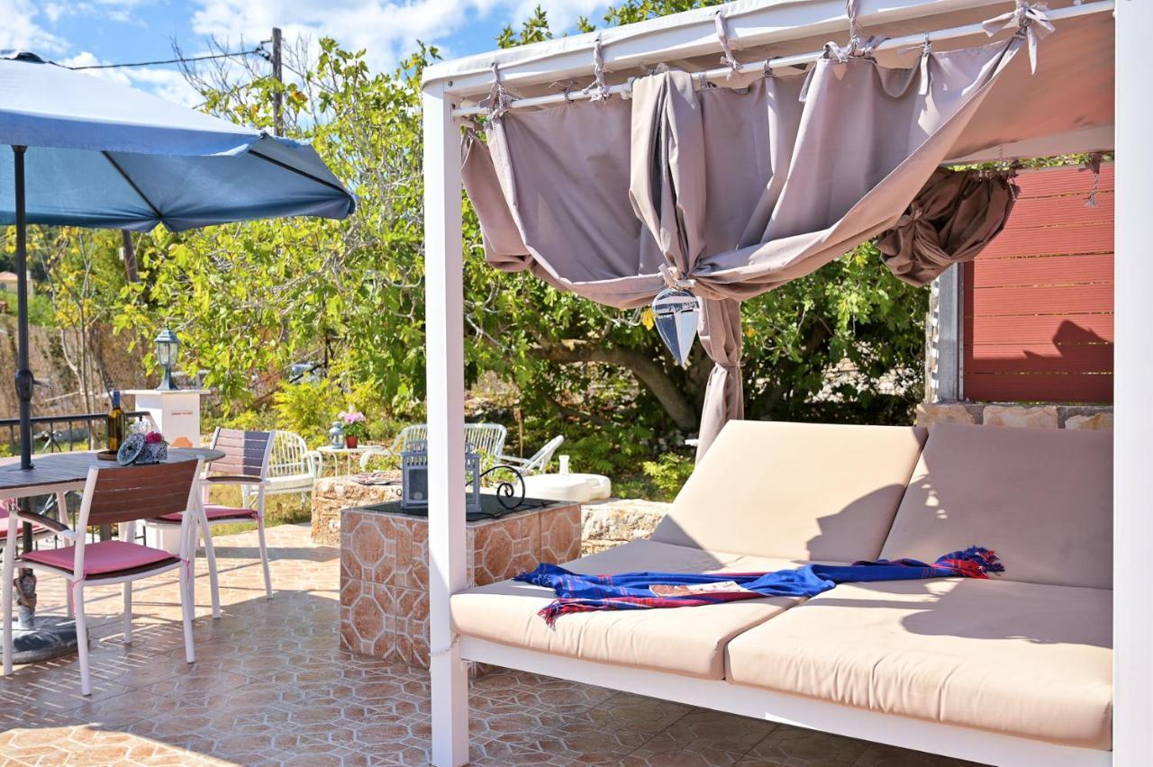 Villa Ireni Waterfont Фискардон Экстерьер фото